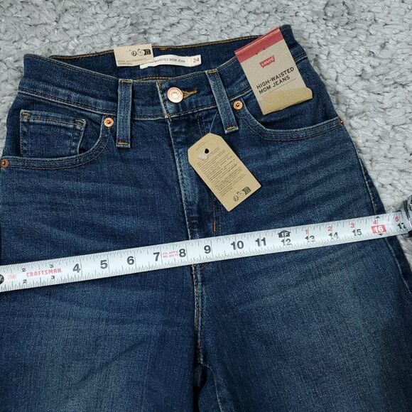 Levi's High Waisted Mom Jeans Tapered Stretch Size 24 x 29 Dark Wash Blue - Picture 10 of 11